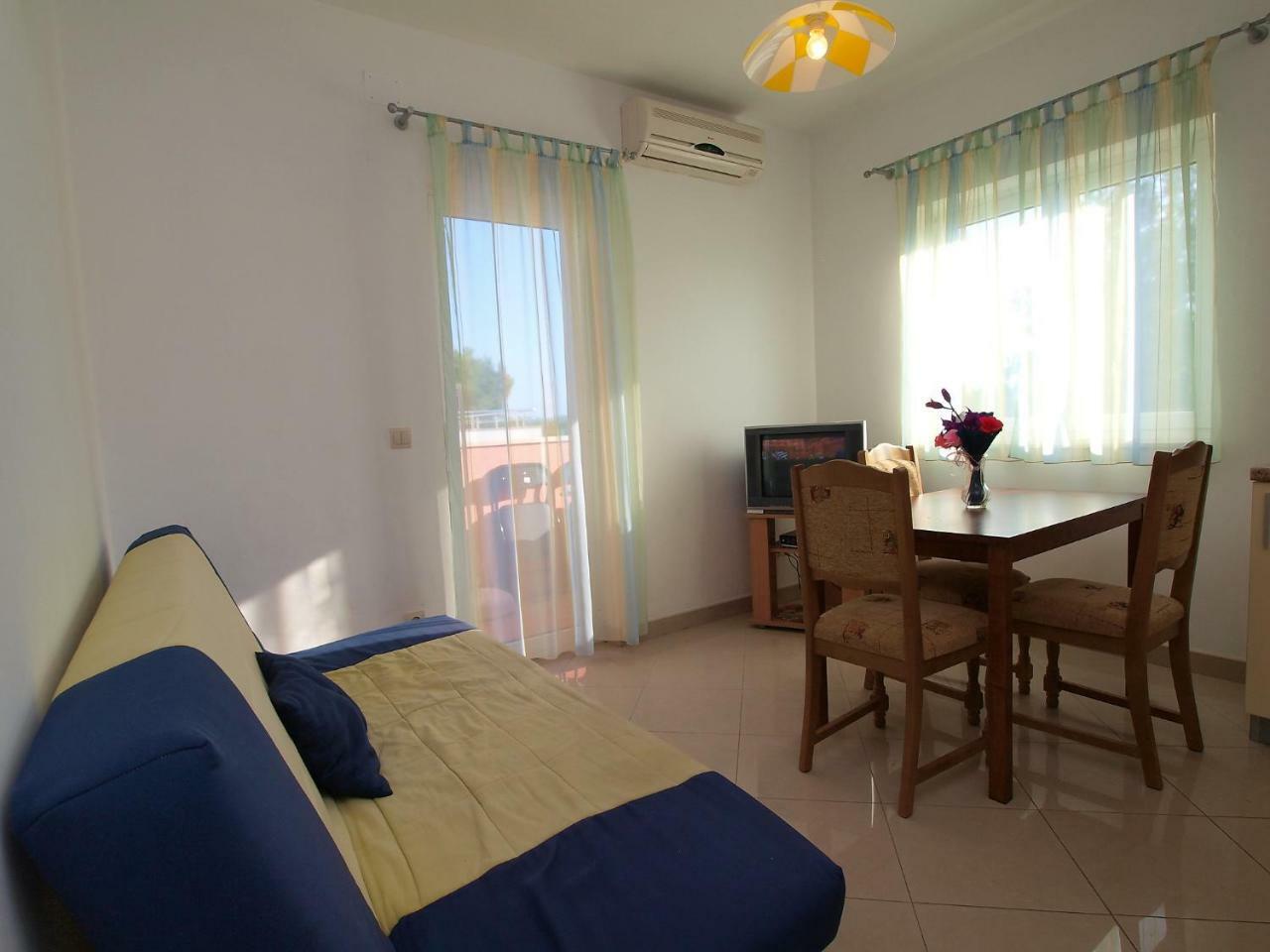 Apartment Maslina-3 By Interhome Srima Bagian luar foto
